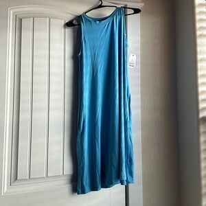 Casual dress with tags